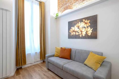 Rent Apartment - Duomo Brera - Elegant Suite in Design District