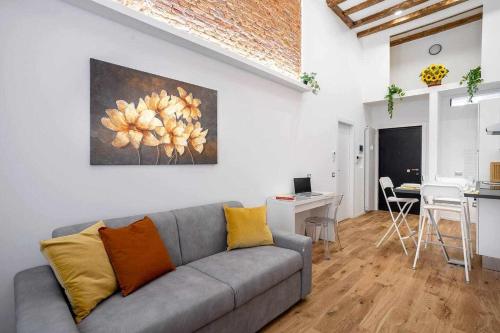 Rent Apartment - Duomo Brera - Elegant Suite in Design District
