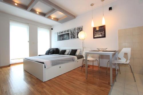 Et opholdsområde på BASE Accommodation Apartments