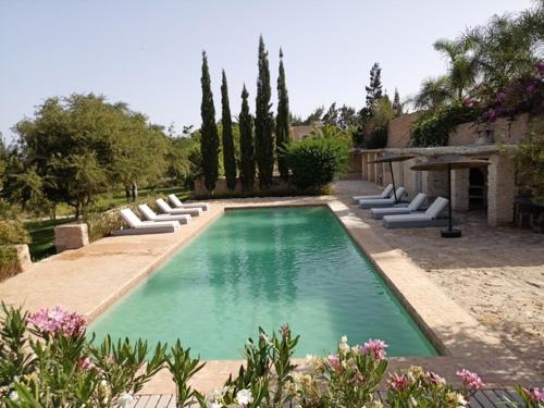 Swimmingpoolen hos eller tæt på Dar Maha - Amazing villa - pool 15x5M can be heated