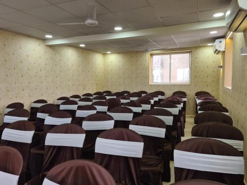 Espace de conférence ou salle de réunion dans l'établissement Hotel Nova Pride