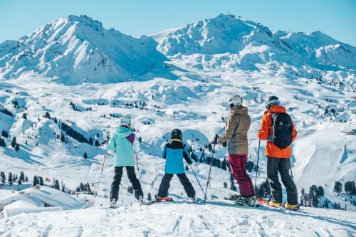 Gæster der bor på Hôtel L'Eden des Cimes - Vacances Bleues - Belle Plagne 2100