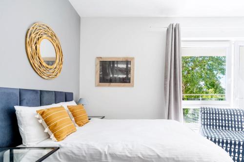 Posteľ alebo postele v izbe v ubytovaní Apartament UKIEL PARK 30 przy Plaży Miejskiej - klimatyzacja,free parking,FV