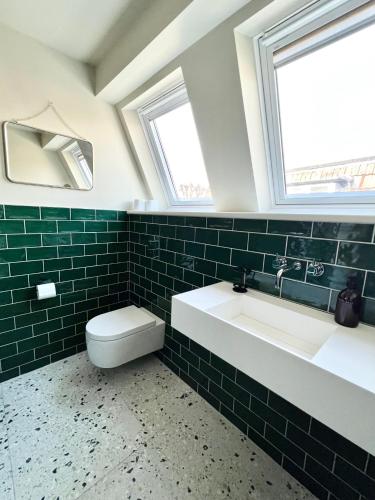 Redland Suites - Apartment 7 photo 23