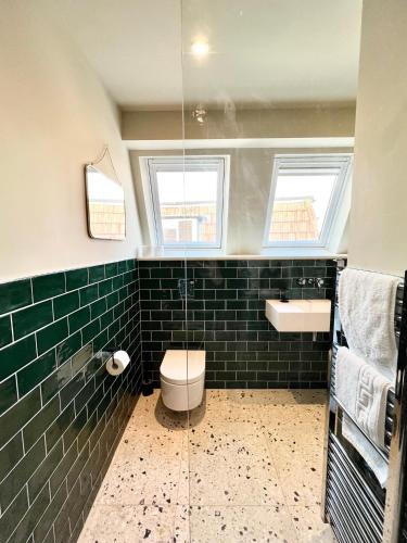 Redland Suites - Apartment 7 photo 21