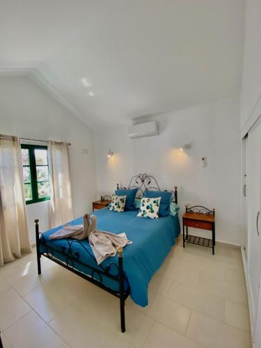TERRACITAS 3 HIRU , Coqueto bungalow con AC , terraza y piscina comunitaria