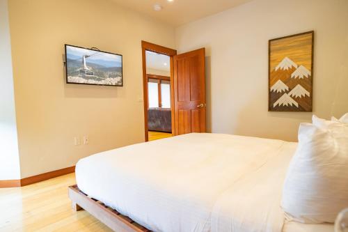 Gallery image of The Village at Palisades Tahoe in Olympic Valley