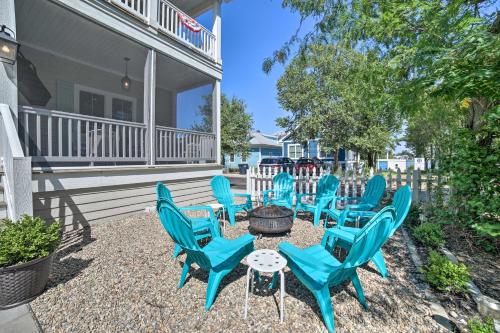 a group of chairs and a table on a patio at Bright and Airy Home Chefs Kitchen and Pro Decor! in Michigan City