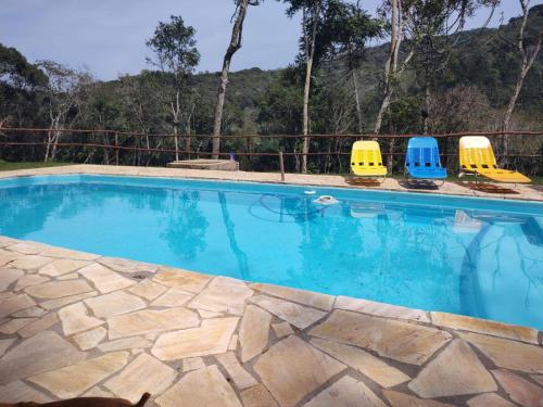 Kolam renang di atau dekat dengan Jângala Glamping Natureza