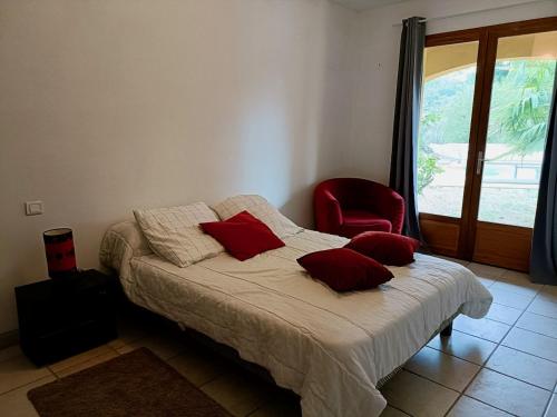 Ένα ή περισσότερα κρεβάτια σε δωμάτιο στο Villa de la croix de la main