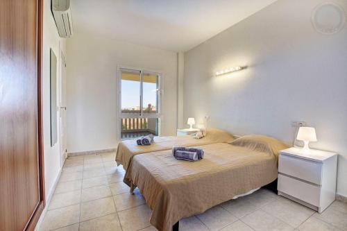 Posteľ alebo postele v izbe v ubytovaní 79-Apartment with Views In Higueron, Benalmadena!