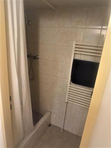 Ein Badezimmer in der Unterkunft Penzion Modřanka