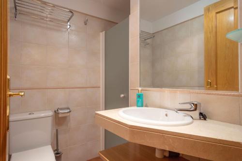 Koupelna v ubytování Luderna - Apartamento D2 Suriguera de Canillo