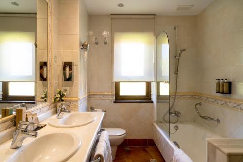 Bilik mandi di Parador de Argómaniz