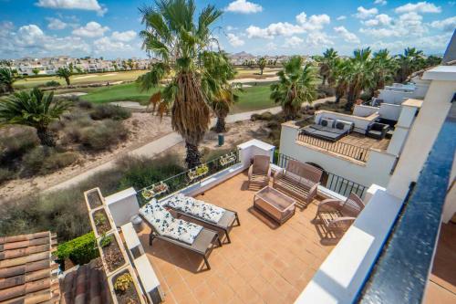 Casa adosada moderna y mejorada en La Torre Resort - LA206LT