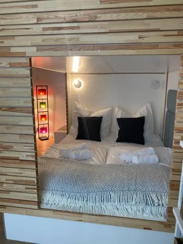 Pure Berlin Apartments - for up to 5 guests near Uber Arena, central, stylish photo 122