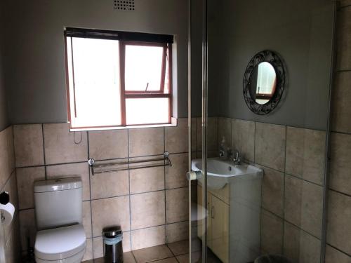Un baño de Inn On Highlands