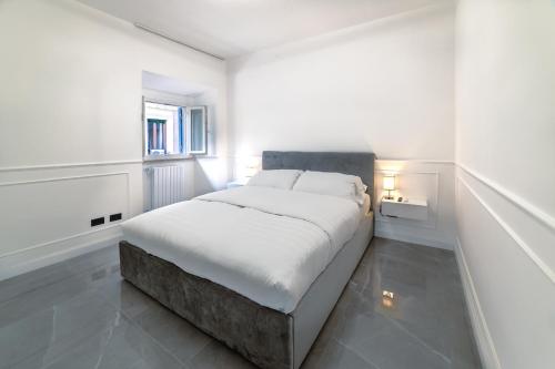 A bed or beds in a room at iRoome