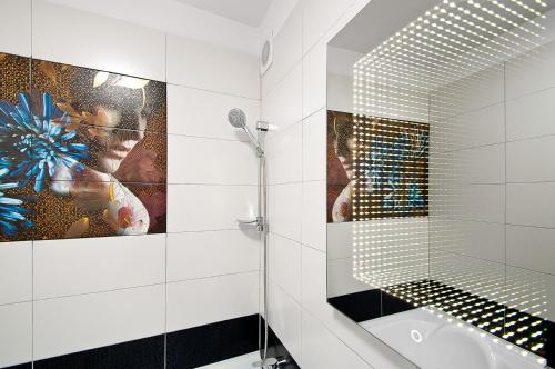 Ένα μπάνιο στο Blue Studio