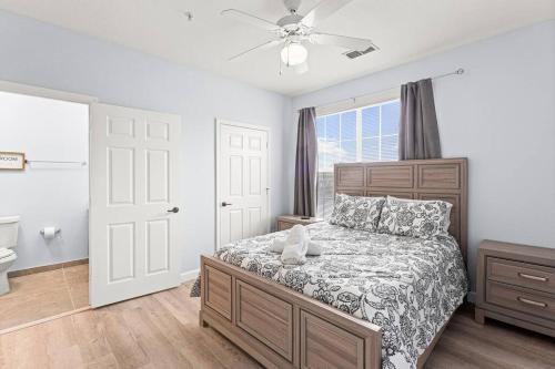 15 minutes way from Disney Condo Resort Pool Sleeps 10 photo 14