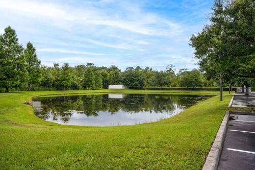 15 minutes way from Disney Condo Resort Pool Sleeps 10 photo 93