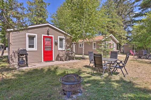 Charming Suttons Bay Cottage with Shared Waterfront! – Photos 2