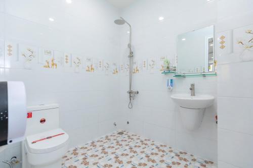Phòng tắm tại Hoàng My Villa Bãi Sau Vũng Tàu