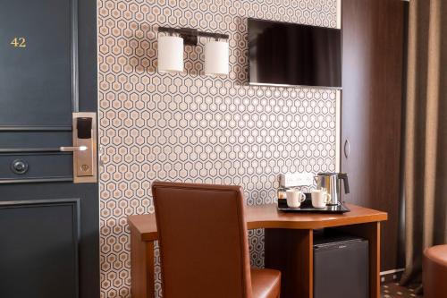 Hotel Abbatial Saint Germain photo 29