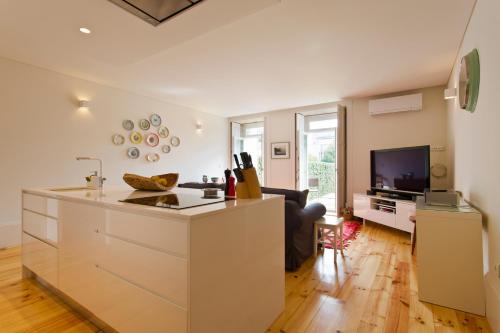 Boutique Rentals- Hidden Garden Porto's downtown