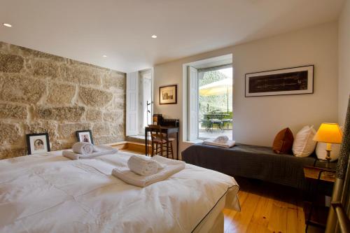 Boutique Rentals- Hidden Garden Porto's downtown