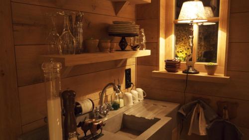 Kuchyň nebo kuchyňský kout v ubytování B&B Hemel & Haard