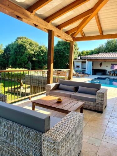 Villa Alivu belle piscine chauffée