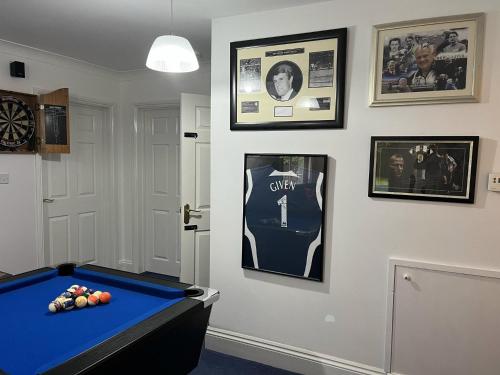 Meja biliard di BlaydonBurn - Sleeps 4 5 - Parking - HotTub - Yard