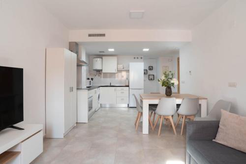 Kuchyň nebo kuchyňský kout v ubytování Magnifico apartamento cerca del centro con A.A. - CID 2