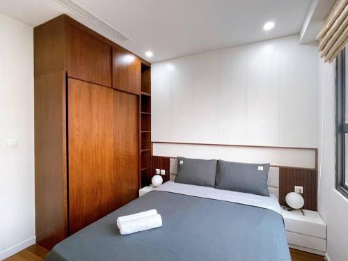 Cama ou camas em um quarto em 3 BR City-View Vinhomes D'Capital