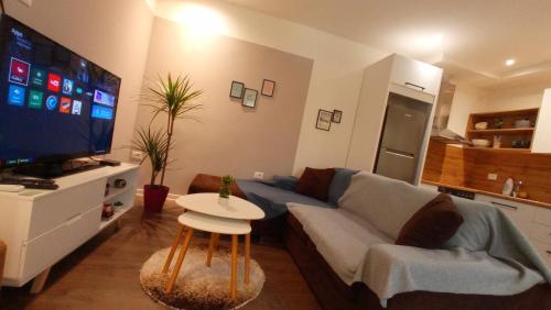 Tirana Apartment Garda