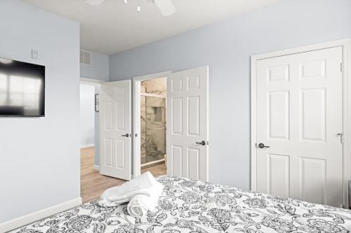 15 minutes way from Disney Condo Resort Pool Sleeps 10 photo 48