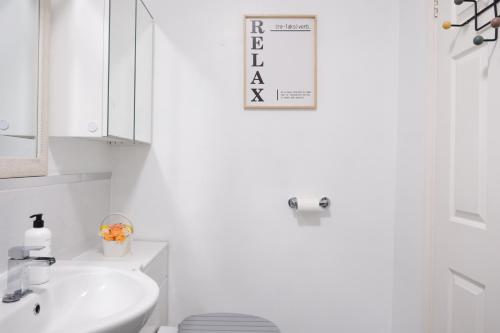 Ένα μπάνιο στο Bee Stays - Northway House