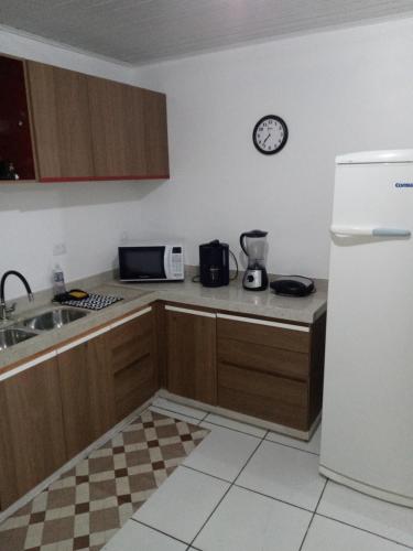 Dapur atau dapur kecil di Casa da Cal