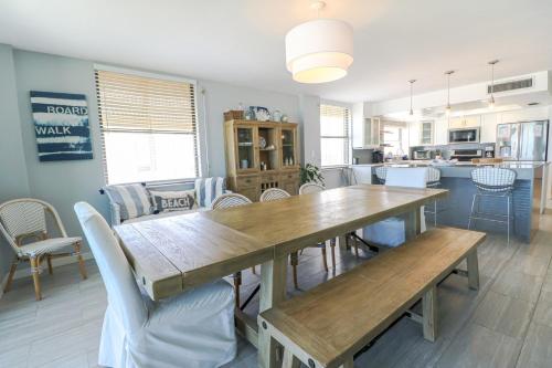 Una cocina o zona de cocina en Sand Dollar 1-506