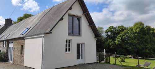 Das Gebäude in dem sich das Ferienhaus befindet
