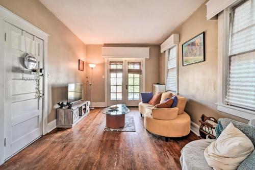 Ideally Located Apt with Balcony Pet Friendly! – Photos 3