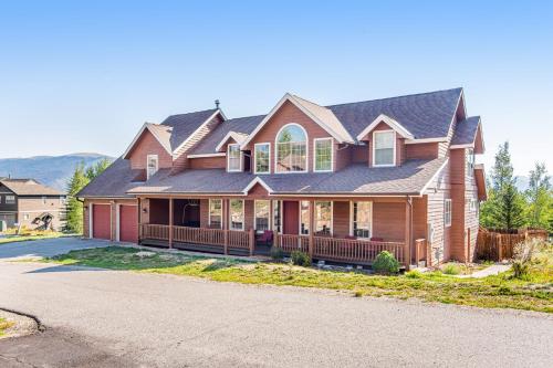 Black Bear Manor – Photos 2