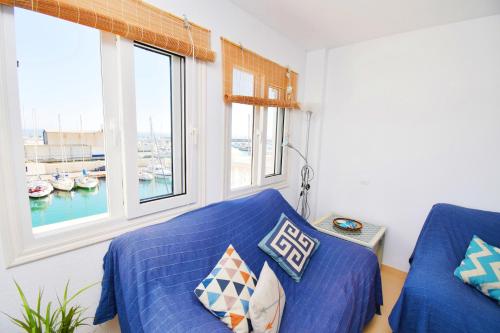 Χώρος καθιστικού στο EXPOHOLIDAYS - VISTAS AL PUERTO DEPORTIVO GALERA