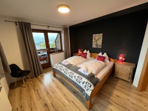 Ένα ή περισσότερα κρεβάτια σε δωμάτιο στο Apartments Chalet Sonnentanz