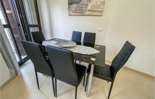 Fotografie z fotogalerie ubytování 1 Bedroom Cozy Apartment In Estepona v destinaci Estepona