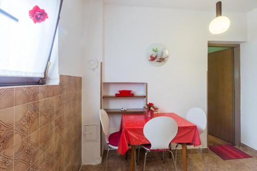 Apartments with parking space Porec - 7033