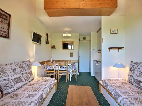 Studio-cabine pour 4 au pied des pistes, vue balcon