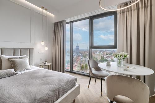 MARGI Ariela LUX STUDIO 17th FLOOR POOL SAUNA