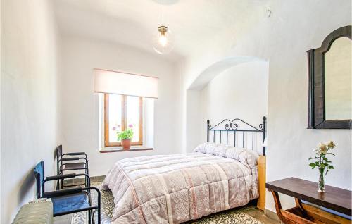 Postel nebo postele na pokoji v ubytování Lovely Home In Cazorla With Kitchen